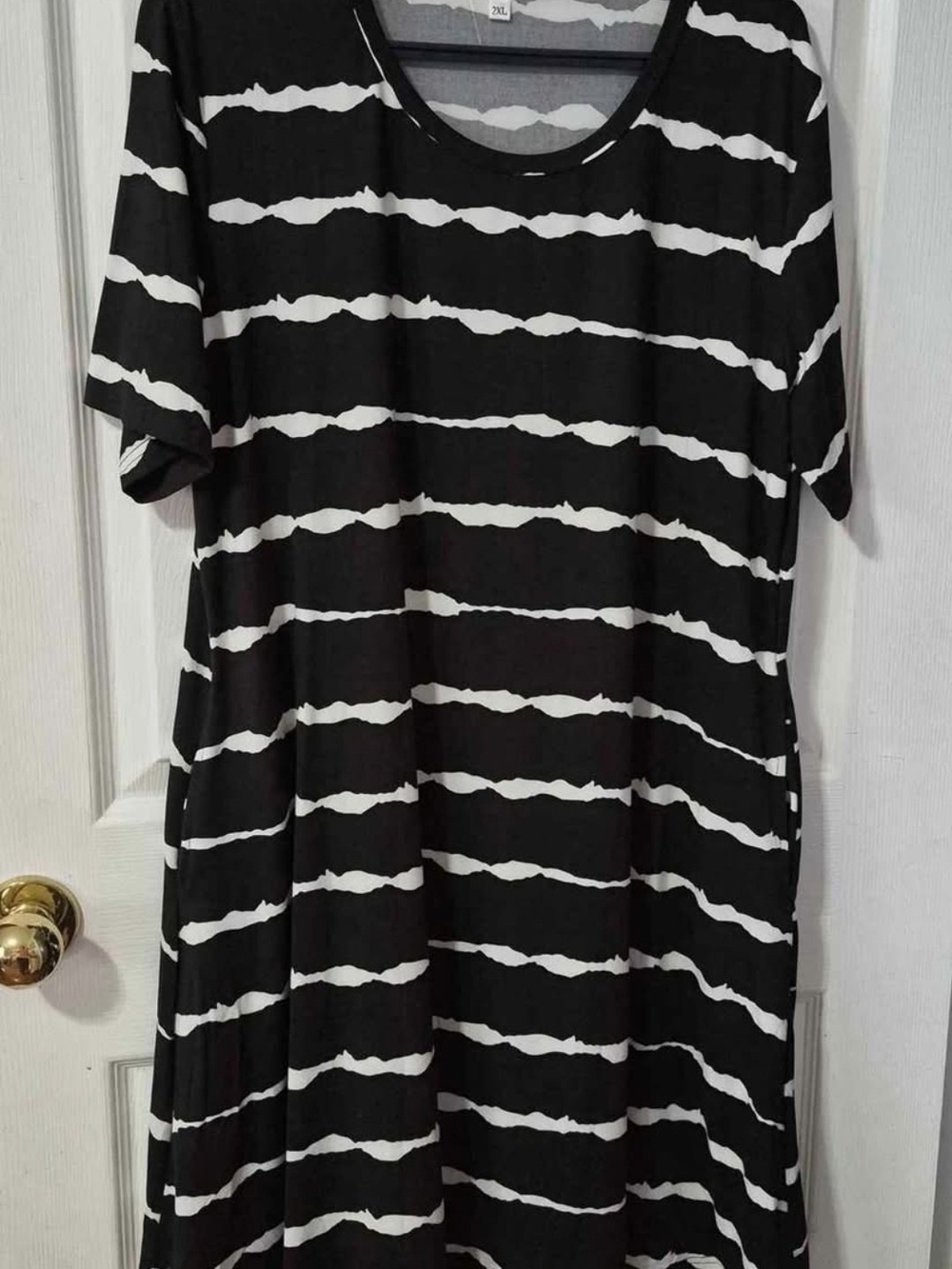 2XL Black and White Striped Dress